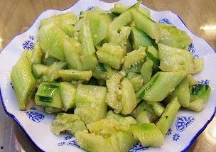 越吃越大的黑料瓜,揭秘网络谣言的膨胀之旅