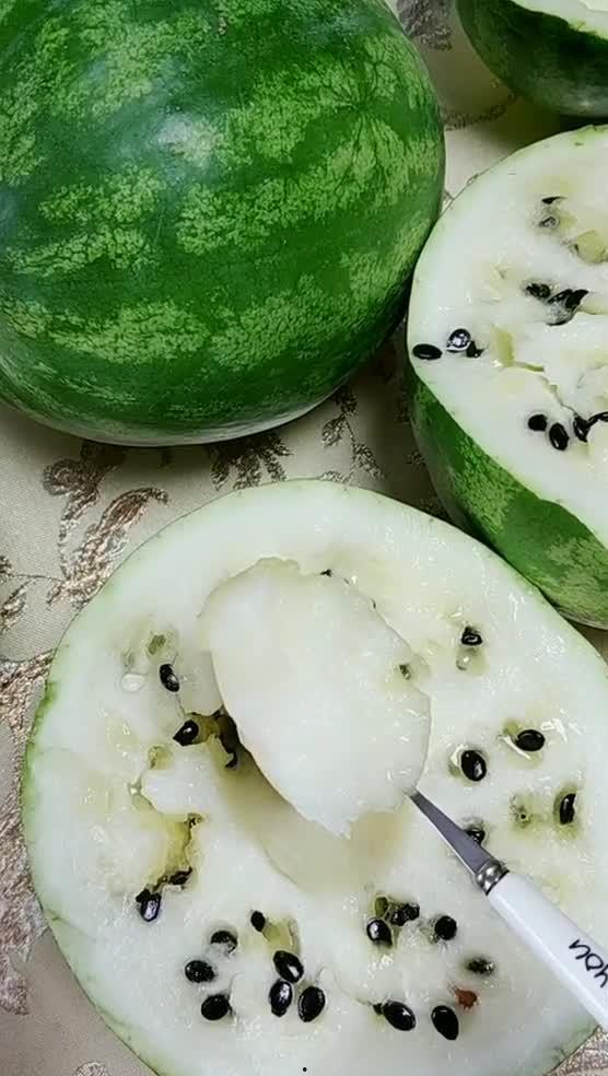 东北小时候吃的黑瓜,回味那黑瓜的甘甜时光