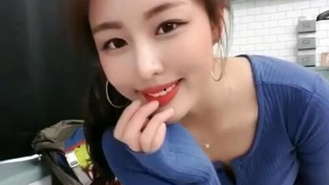 近期热门吃瓜事件网红美女,揭秘近期热门事件背后的真相