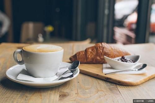 罗式黑咖啡吃瓜版,吃瓜群众的时尚新宠，品味生活新风尚