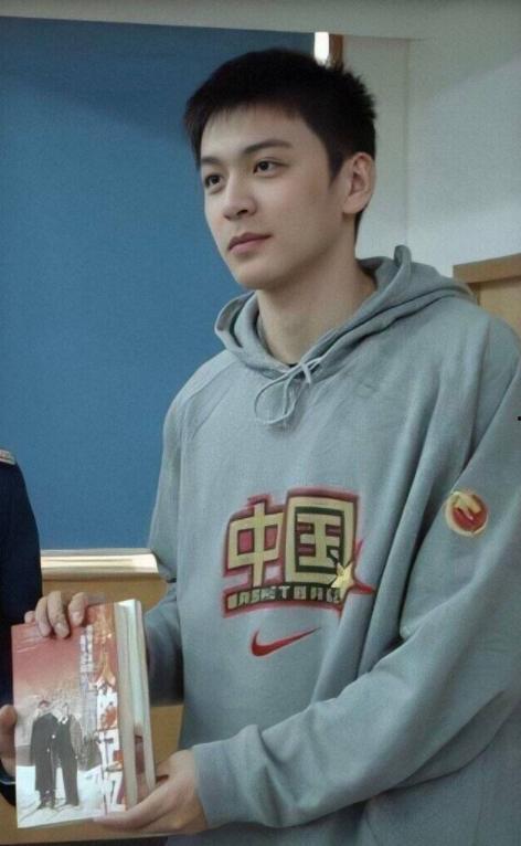 中国帅哥非明星网红,揭秘中国非明星网红界的帅气面孔