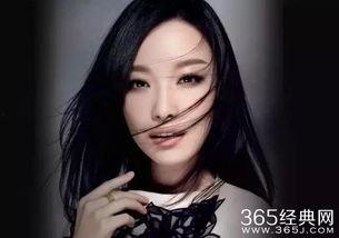 南京堵路明星网红,街头传奇的实时直播秀