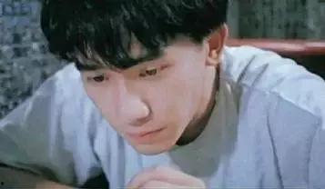 钟楼街男明星网红,闪耀街头，魅力四溢的网红新势力