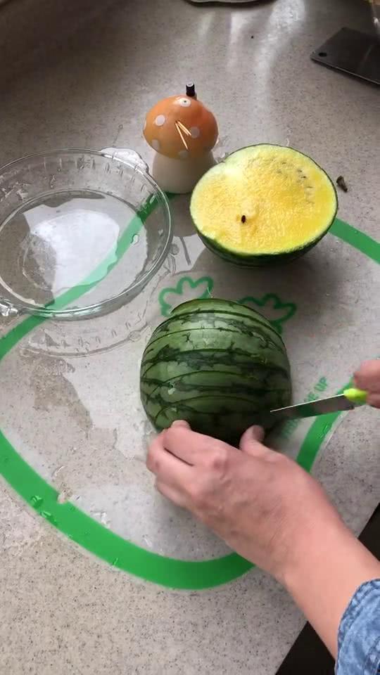 小瓜上热门,揭秘短视频爆火的秘密武器